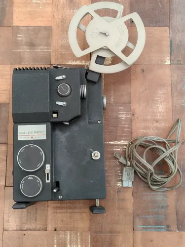Projetor de Cinema Goldcrest Dual Eight Eighty-Eight (Super 8 / 8mm) - Vintage Japão