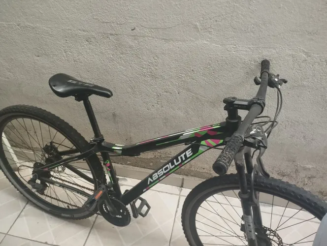 Bicicleta aro 29 com quadro 15