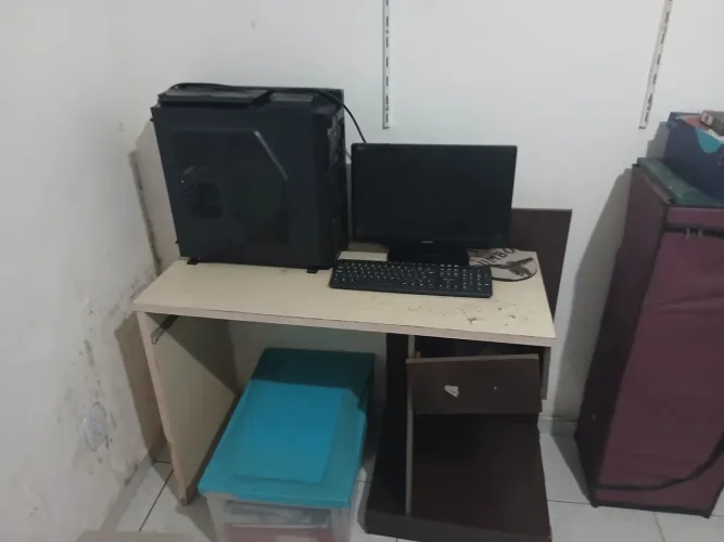 Computador- Bom estado Gabinete (CPU) e Monitor