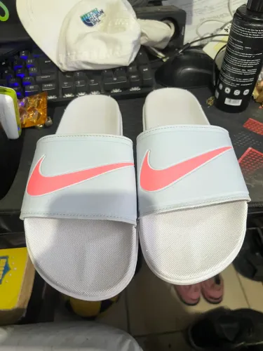 Chinelo Nike 40 pra vender hoje
