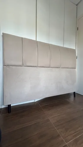 Cabeceira de cama box em perfeitas condições