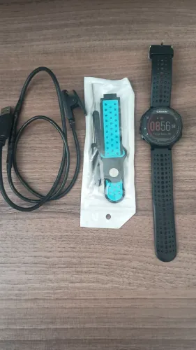 Smartwatch Garmin Fourunner 235