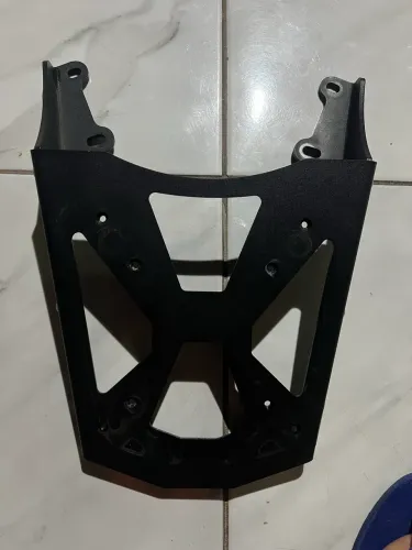 Suporte baú da Lander 2024