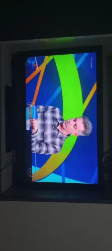 TV 42 funcionando perfeitamente 