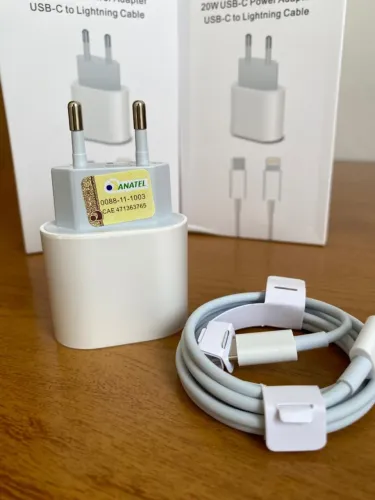 Carregador de iPhone Completo