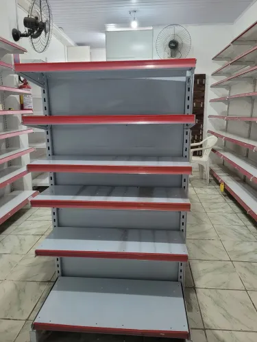 Vendo gôndolas supermercado 