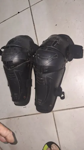 Joelheiras as podiun