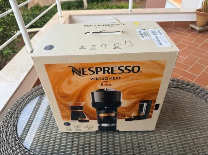 MÁQUINA DE CAFÉ NESTLÉ VERTUO NEXT