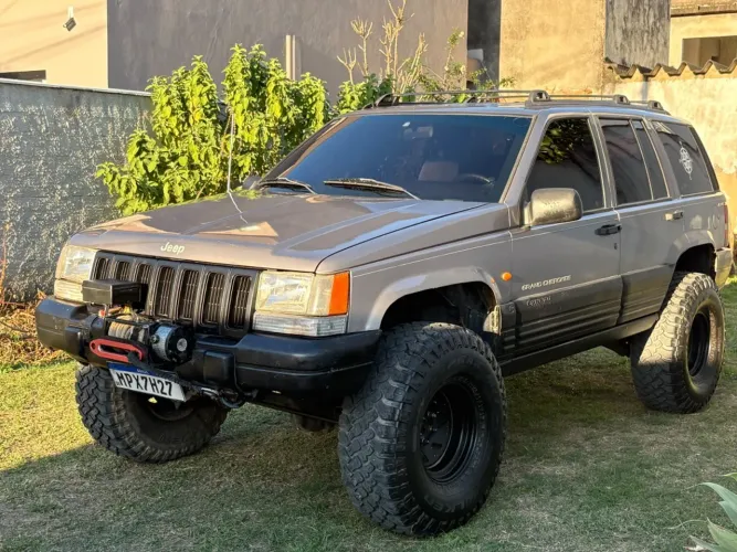 Jeep Grand Cherokee Laredo 4.0 Aut. 1998