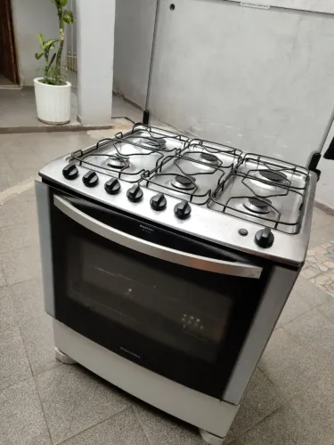 ? Fogão 6 bocas - para retirada/uso de peças