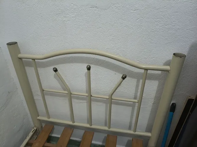 Cama de solteiro