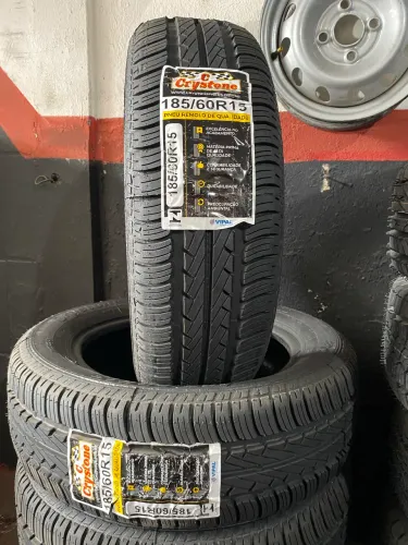 Pneu 185/60 R15 remolde Crystone 