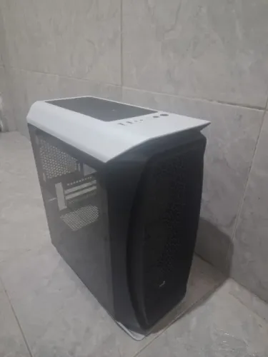 Gabinete Gamer AeroCool Branco