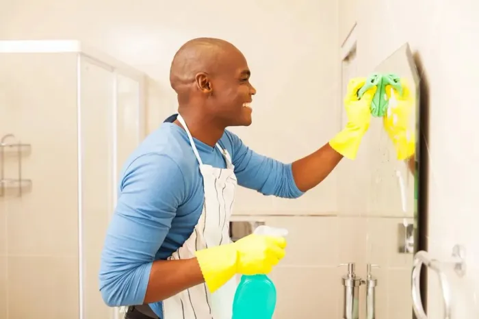 Limpeza Caprichada de Banheiro e Cozinha - Deixe Sua Casa Brilhando