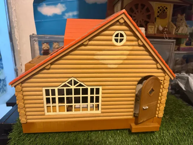 Casa de madeira - Sylvanian families *somente a casa
