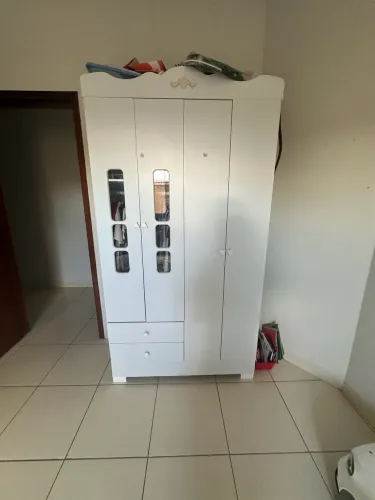 Guarda roupa infantil