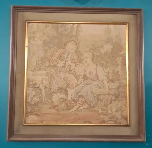 Quadro em tapeçaria 62 cm X 62 cm. Com moldura