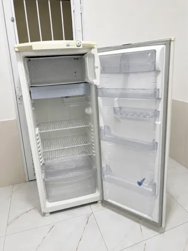 Geladeira/Refrigerador Consul 340l CRA34D Branco