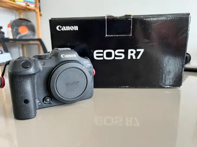 Canon R7 + Kit VIDEOMAKER PROFISSIONAL