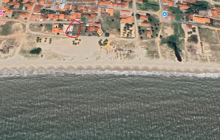 Terreno beira mar , murado 12x35