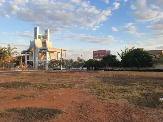 Imóvel para venda tem 5109 metros quadrados em Vila Padre Eterno - Trindade - GO