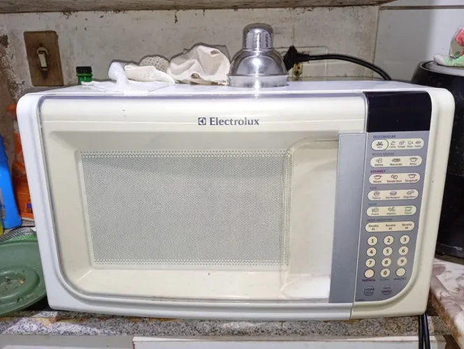 .vende esse microondas