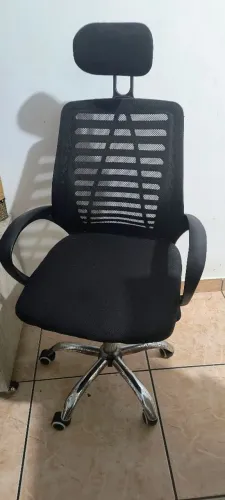 Cadeira Ergométrica Semi-Nova