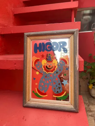 quadro ou placa decorativa, com o nome "HIGOR" 