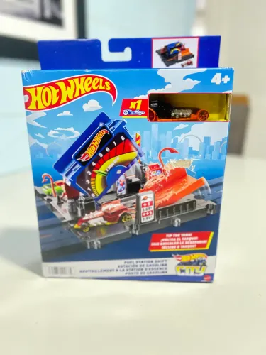 Hot wheels estacionamento