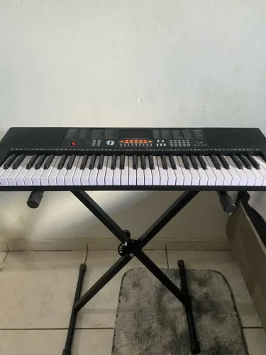 TECLADO MUSICAL 56+ SONS