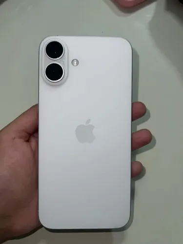 iPhone 16 plus novo