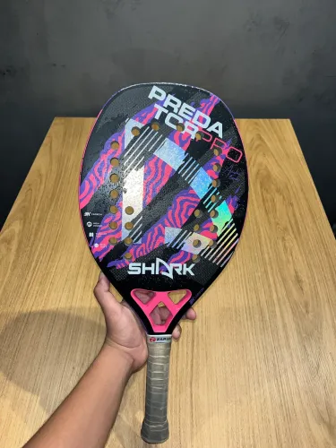 Raquete de Beach Tennis Shark Predator Pro
