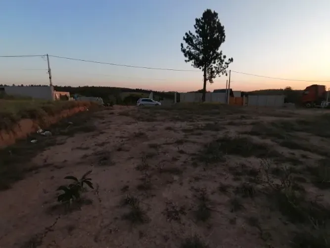 Terreno 1.000m2 em condomínio fechado 