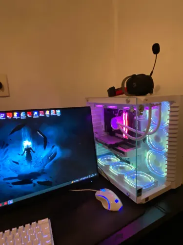 Pc gamer Ryzen 7 5700x3d e rtx4060