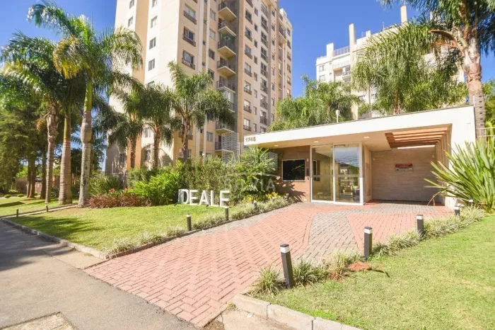 Apartamento em Condomínio Clube, semi mobiliado, 2 quartos e suíte no Santa Quitéria