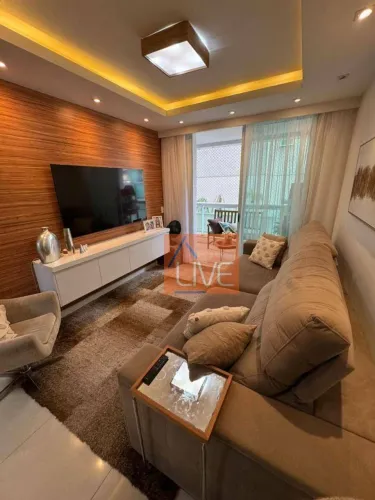 LIVE VENDE? Excelente Apartamento com 2 quartos, suíte, varanda, lazer completo e vaga, 85