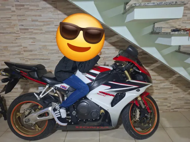 Fire Blade 1000 RR