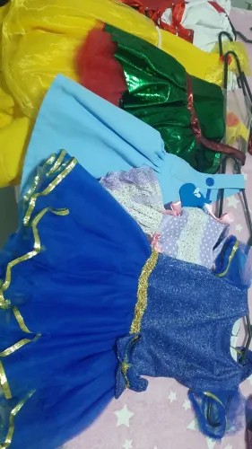 6 fantasias para menina 4-5 anos Princesa Alemã Junina e outras