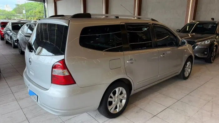 Nissan Livina Grand SL 1.8 16V Flex Fuel Aut. 2014