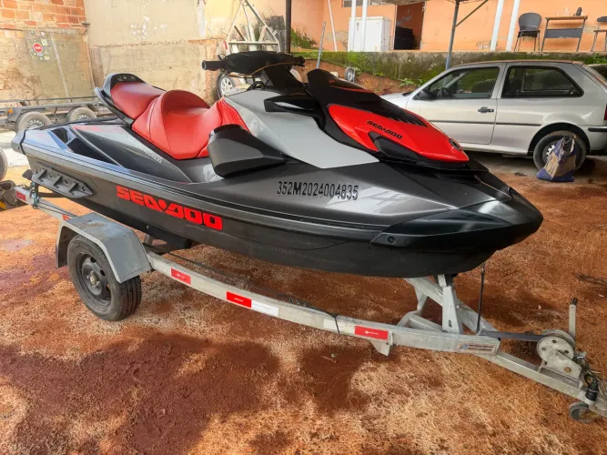 Jet Ski seadoo