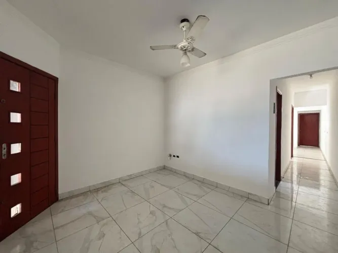 Casa para alugar em Americana, Vila Santa Maria, com 2 quartos, com 107 m²