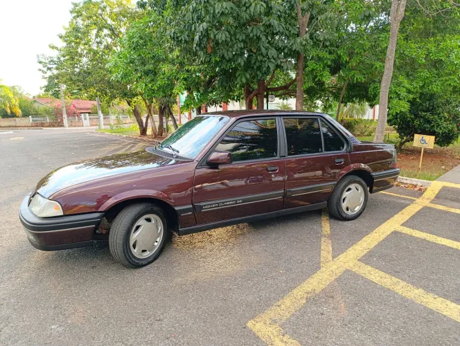 Chevrolet Monza Classic SE 2.0 /mpfi E EFI 2P E 4P 1993