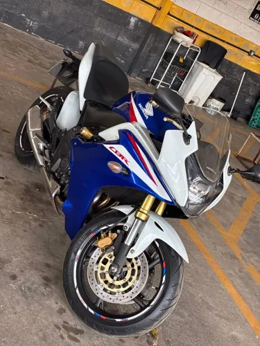 HONDA - CBR - 600F - 2013 - IMPECÁVEL
