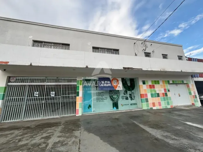 Imóvel Comercial Completo com Mezanino no Centro!