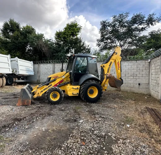 Retroescavadeira New Holland B110 2021 4X4