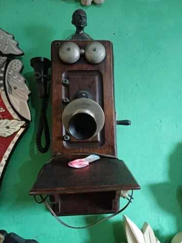 Telefone antigo 