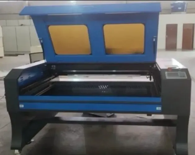 MÁQUINA LASER CO2 1610 INDUSTRIAL DE CORTE E GRAVAÇÃO - NOVA E COMPLETA 