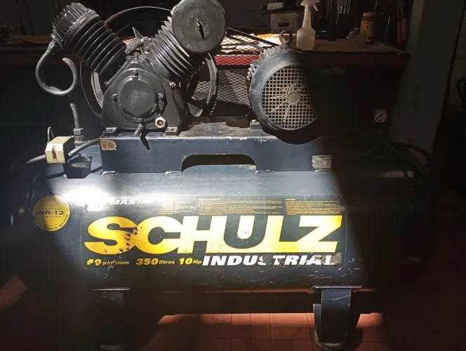 Compressor de ar 350 litros