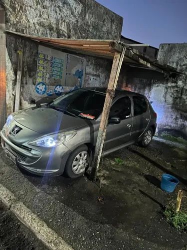 Peugeot 207 XR Sport 1.4 Flex 8V 5P 2012