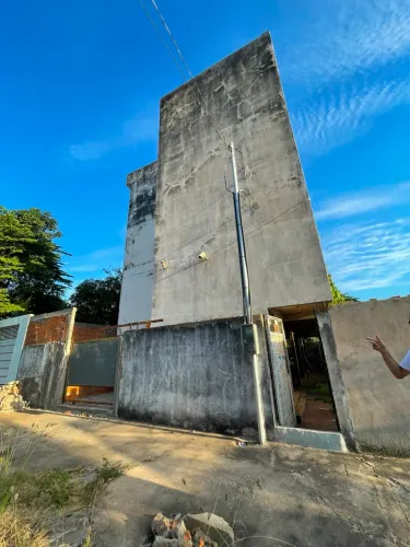 ALERTA DE INVESTIMENTO: Prédio com 12 salas comerciais no Jardim Petrópolis!